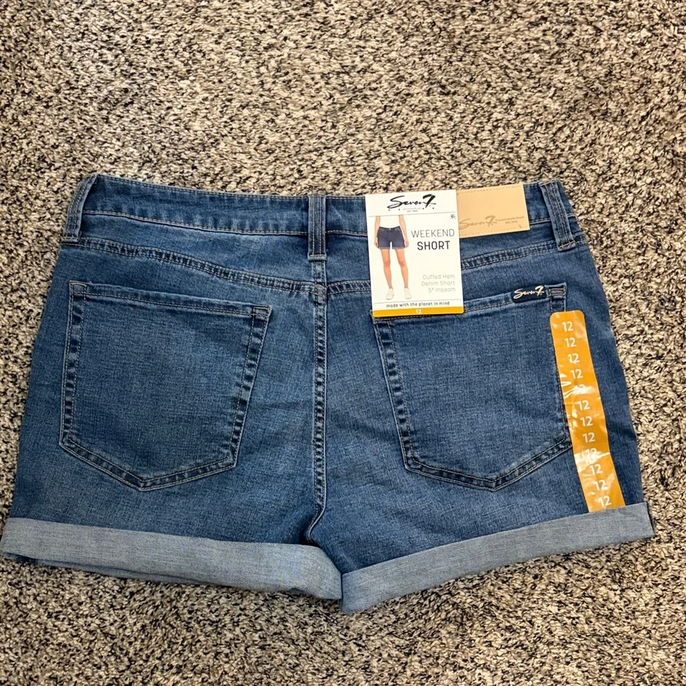 Seven7 Women's Medium Dark Blue Rolled Hem Denim Shorts